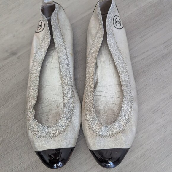 Chanel Bi-Material Ballet Flats in Silver and Black Size 38.5 - Picture 3 of 8